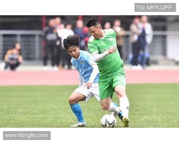 贵阳足球明星队员全名单及精彩瞬间照片展示